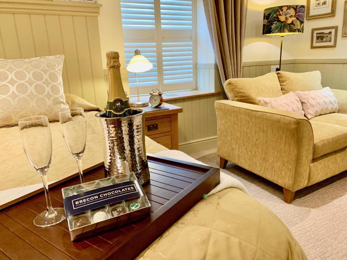 The Coach House Brecon Hotel Luaran gambar